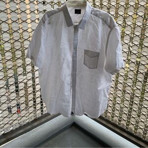 UNTUCKit White Short Sleeve Shirt